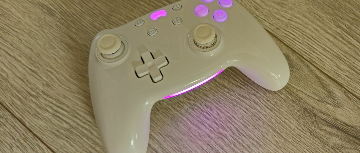 PB Tails Crush Controller Review – Classic Lines And Plenty Under The Hood